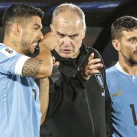 La polémica no cesa: el campeón uruguayo que criticó a Luis Suárez y defendió a Bielsa