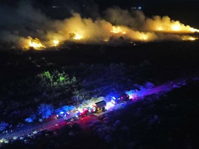 Con la ayuda de drones controlaron un incendio de pastizales en Rincón de los Sauces
