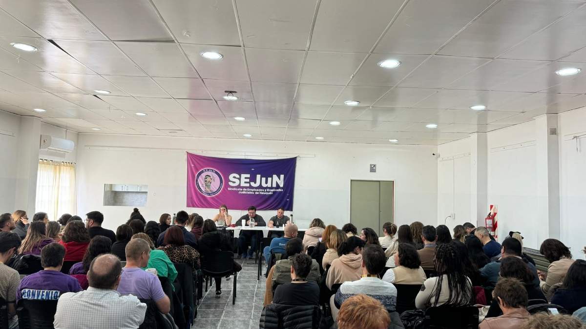 Los trabajadores judiciales realizarán una permanencia en las puertas del TSJ. Fuente: (Sejun).