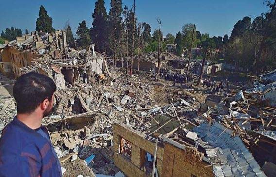 Casas destruidas por el conflicto entre Armenia y Azerbaiyán