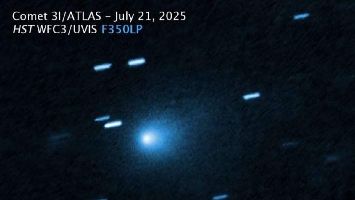 Esta imagen del cometa interestelar 3I/ATLAS fue capturada por la cámara de campo amplio del telescopio espacial Hubble el 21 de julio de 2025