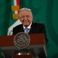 Tras resolución de la Corte, AMLO anuncia que buscarán alternativas para prohibir vapeadores