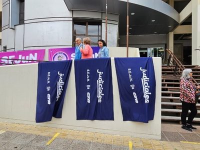 Sejun se manifestó en las puertas del ISSN por errores en las liquidaciones jubilatorias