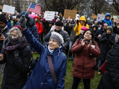 Profesores de Harvard demandan a administración de Trump por esta razón