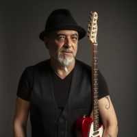 El compositor Jaime López lanza poemario con ecos de la tradición literaria