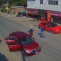 Con armas largas, acribillan a tres custodios del Cereso de León (Video)