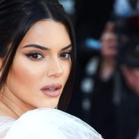 Mascarilla, videojuegos y sin… ¡¡¡Kendall Jenner pasó la VERGÜENZA de su vida!!!!