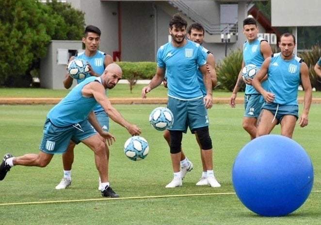 Entrenamiento de Racing. Fuente: (Twitter)