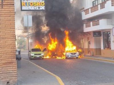 En Michoacán cancelan salidas de autobuses por bloqueos del CJNG; gobierno instala mesa de seguridad
