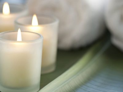 No compres una nueva: mirá cómo quitar las manchas de cera de tus alfombras usando solo 1 ingrediente