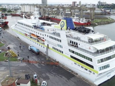 Vizzotti desmintió que haya un caso positivo de coronavirus en el crucero que llegó desde Cabo Verde