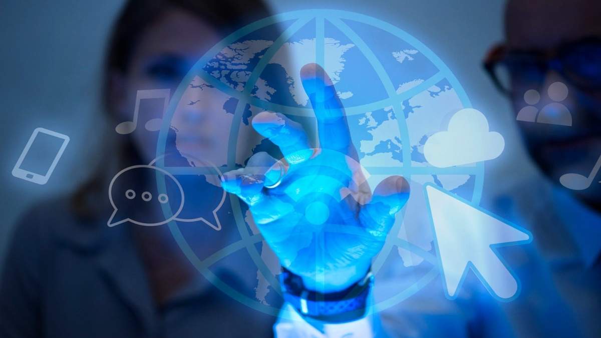 Internet a la mano. Hoy la investigación es más fácil de realizar