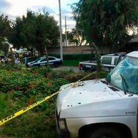 Pobladores apedrean a elementos del Ejército en Puebla