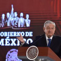 Comisiones bancarias no serán revisadas "para generar confianza", insiste AMLO