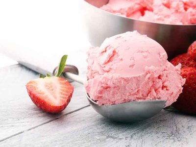 Aprovechá la temporada y hacé un delicioso helado de frutillas con solo 3 ingredientes y sin máquina