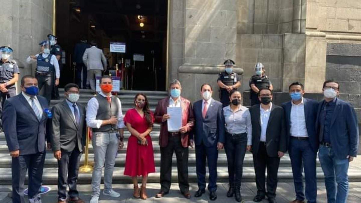 Integrantes del PAN y Movimiento Ciudadano presentaron la acción de inconstitucionalidad ante la Suprema Corte