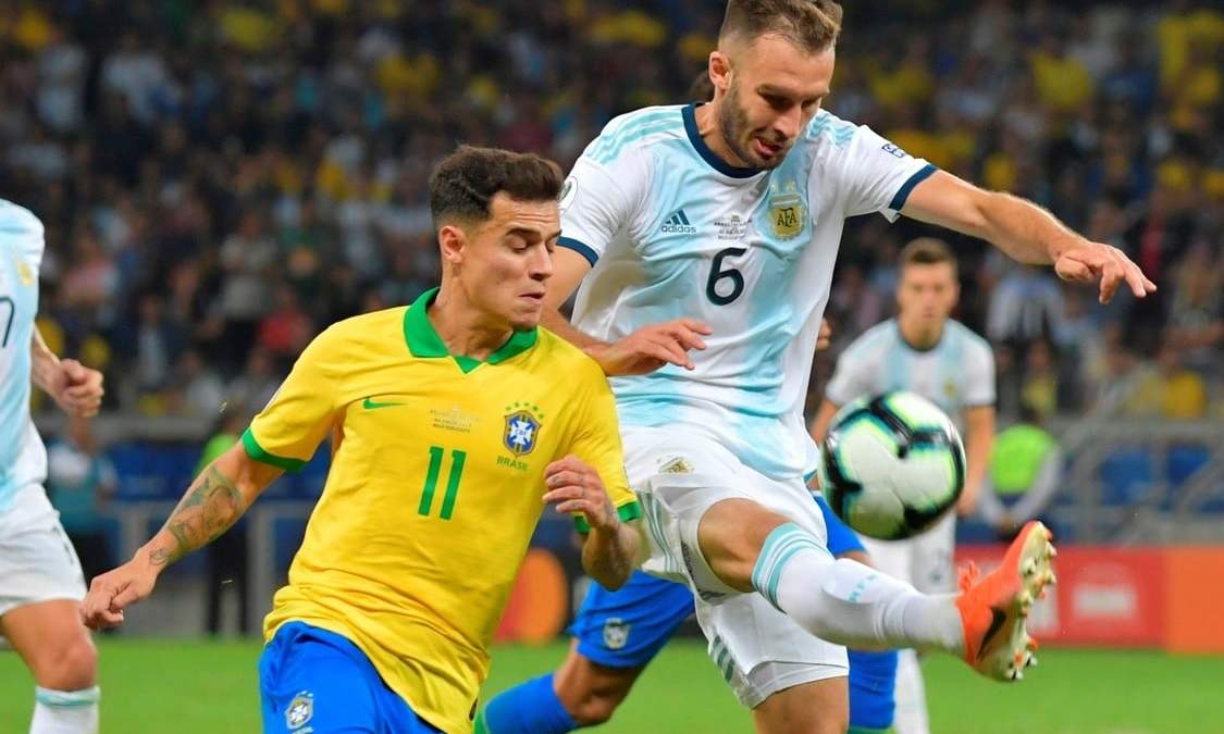 Germán Pezzella contra Brasil. Fuente (Instagram)