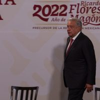 AMLO: no dejaré una economía prendida de alfileres como Salinas a Zedillo
