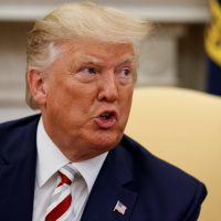 Trump insiste en que la reserva federal de EU haga un recorte a las tasas de interés