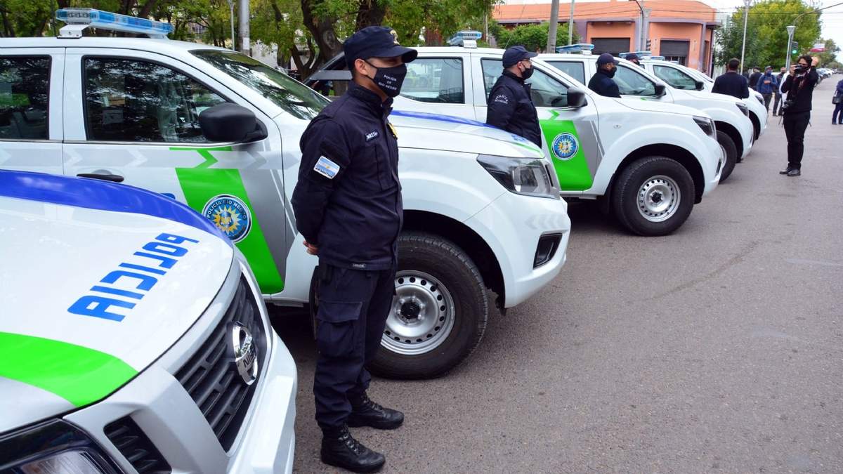 Policía de Río Negro en General Roca. Fuente: (Twitter)