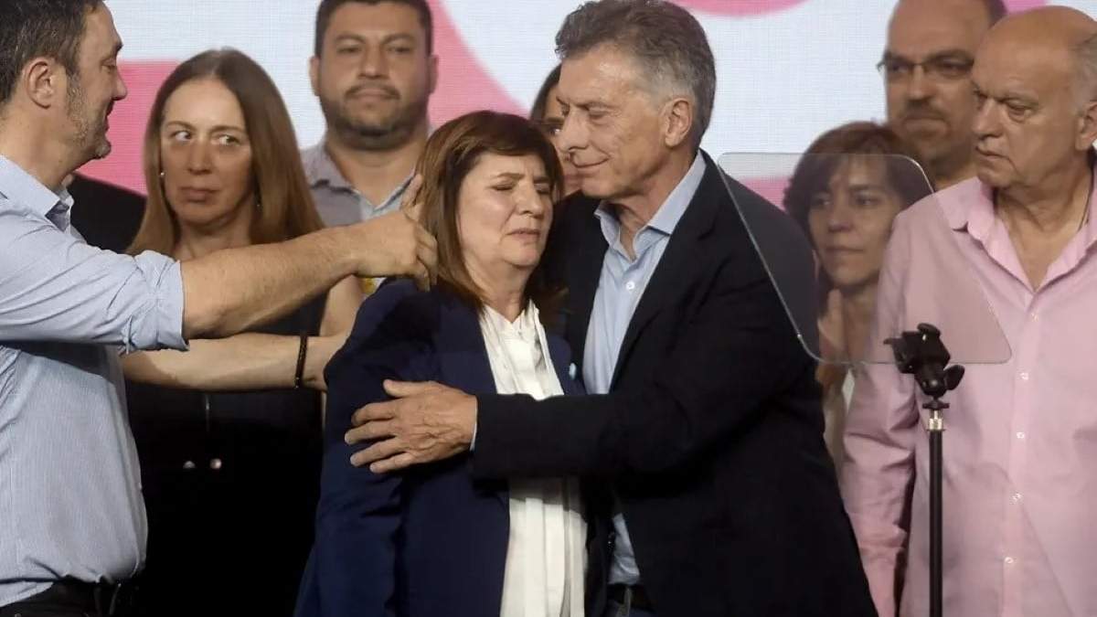 Patricia Bullrich y Mauricio Macri. Fuente: (Facebook)