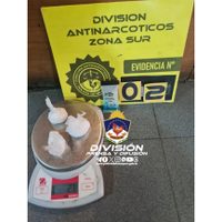 Demoraron a dos personas que caminaban con cocaína y marihuana en pleno centro de San Martín