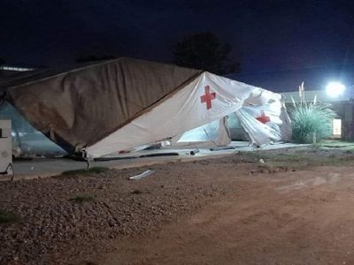 La Rioja: un fuerte temporal destrozó la carpa de un hospital