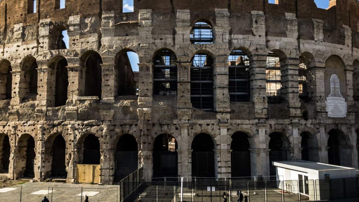 Una imagen atípica, el Coliseo sin turistas. Fuente: (Twitter)