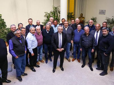 Fernández recibe a la CGT en Casa Rosada