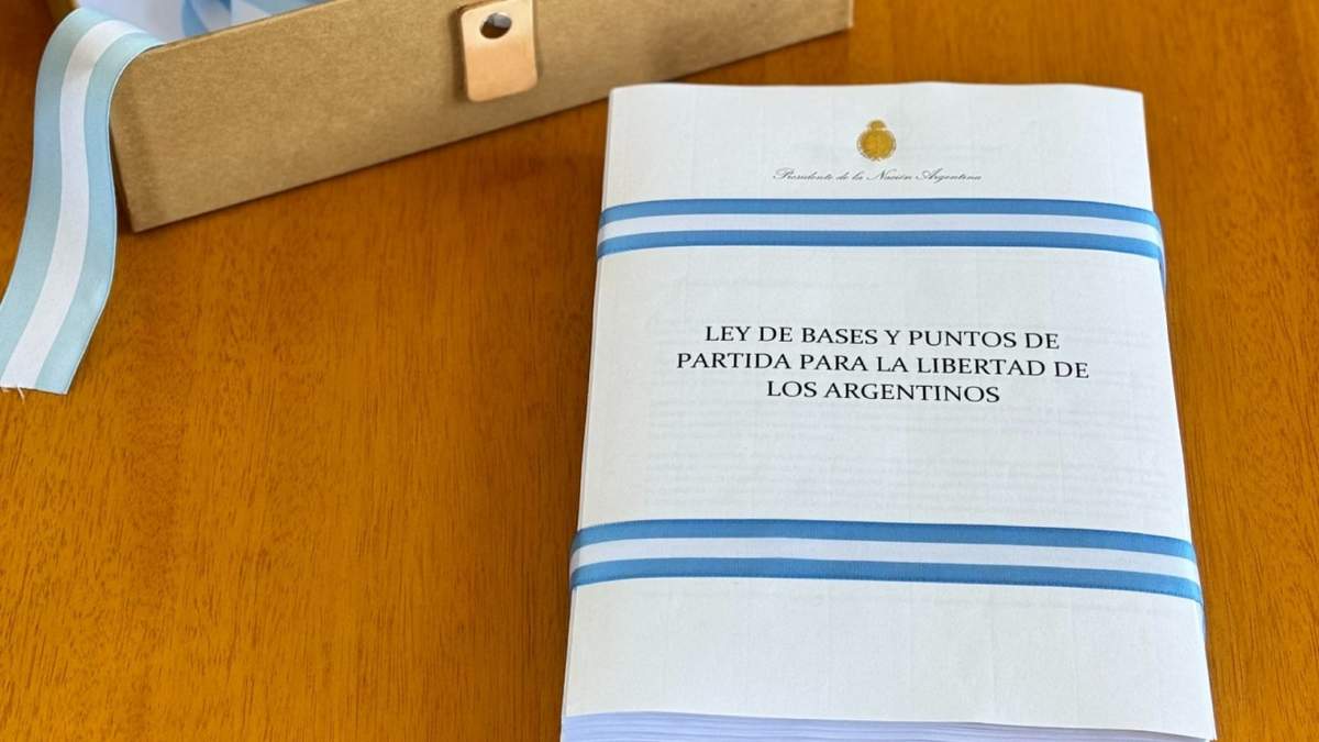Tras el dictamen, la Ley ómnibus pasará a la Cámara de Diputados. Fuente: (Twitter)