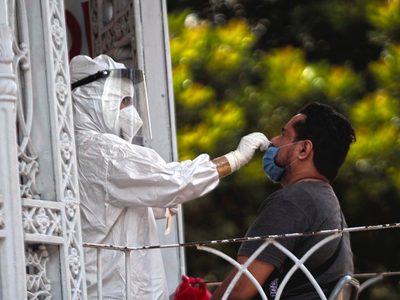 Detectan en NL 3 casos de variante británica; eso explicaría aumento de contagios