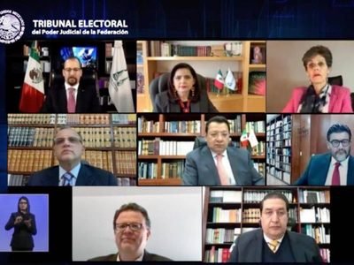 El TEPJF revoca acuerdo del INE que impedía al presidente opinar de temas electorales