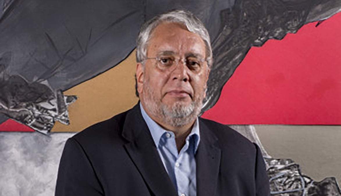 El poeta y narrador Alejandro Sandoval