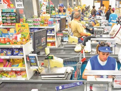 ¡A no colgarse! Estos son los horarios de atención en supermercados y comercios en año nuevo