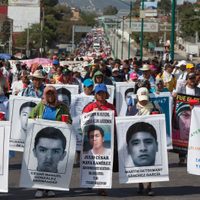 Memoria gráfica para no olvidar a los 43