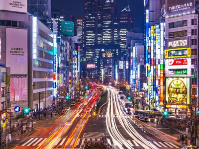 El gobierno japonés ofrece un millón de yenes por hijo a las personas para irse de Tokio