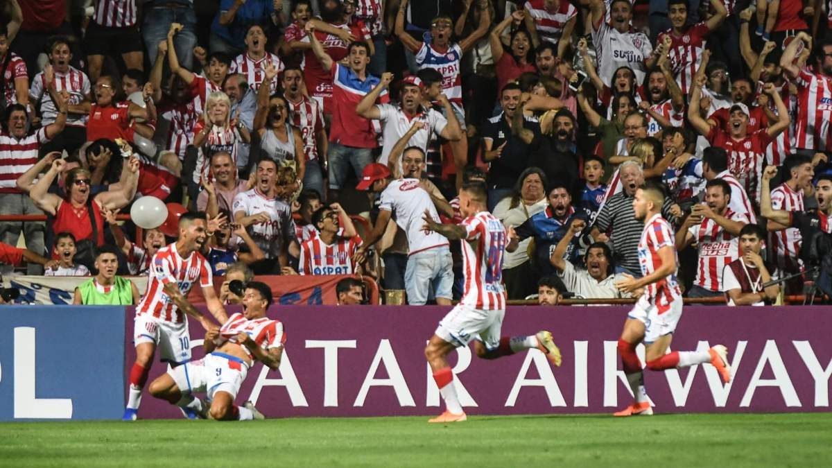 El festejo de Unión en el gol de Bou. Fuente (Instagram)