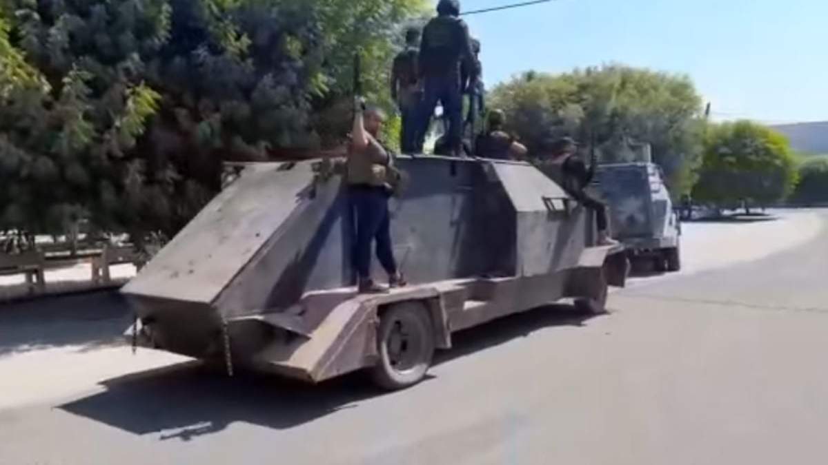 El camión blindado que presumieron los sicarios del Cártel Jalisco Nueva Generación (CJNG)