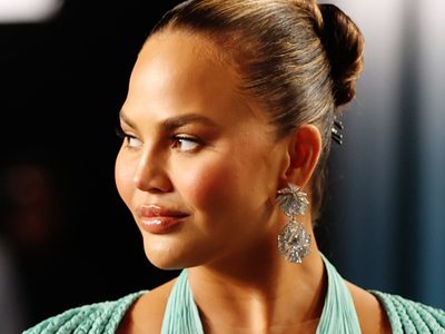 “Mejoraré pronto”: Chrissy Teigen deja en vilo a sus seguidores por un triste tuit