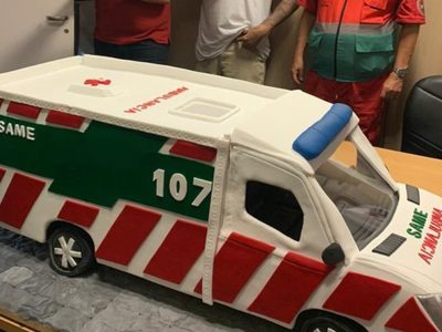 Una torta de cumpleaños muy especial para Alberto Crescenti