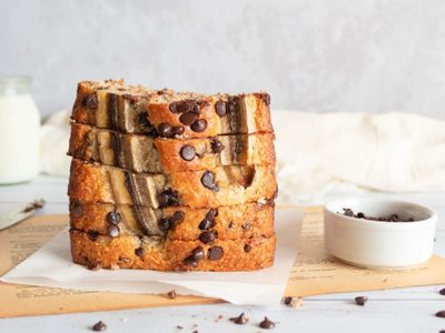 Budín de banana con 4 ingredientes: poné la pava y resolvé la merienda en pocos minutos con esta receta fácil y tentadora