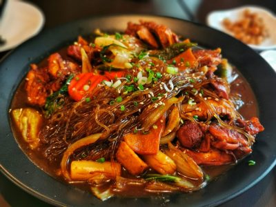 Jjimdak: el estofado coreano que se hace en sencillos pasos y con pocos ingredientes