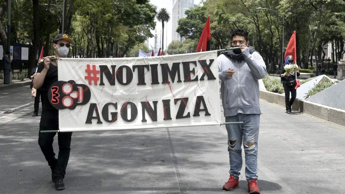 Movilización de trabajadores de Notimex en 2021