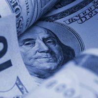 Bajó el dólar blue, pero se mantiene cerca del pico máximo