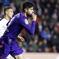 Néstor Araujo anotó su primer gol en España, aunque perdió el Celta de Vigo