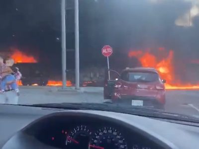 Explota una pipa que intentó ganarle el paso a un tren en Aguascalientes (Videos)