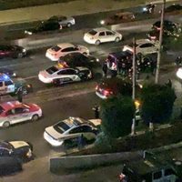 Balacera y persecución finaliza en Periférico sur; reportan un muerto y una policía herida