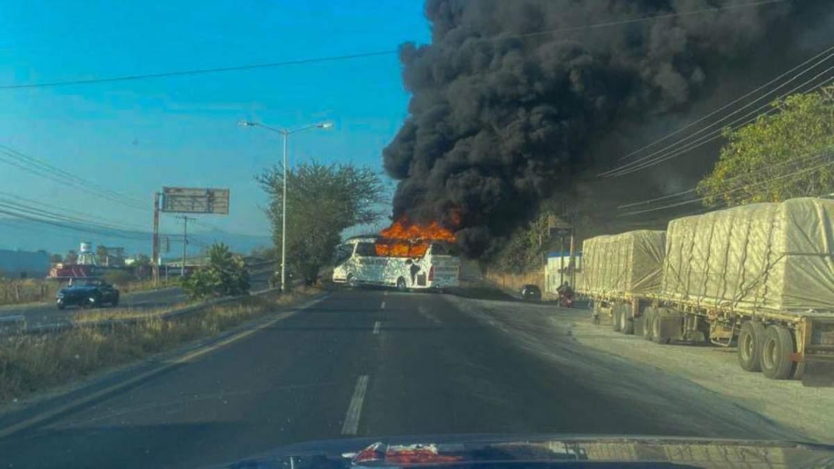 Quema de vehículos el domingo en Jalisco