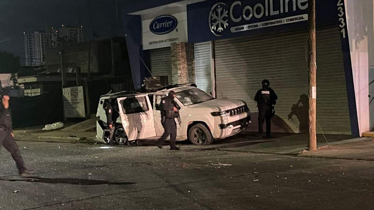 Vehículo artillado con un rifle calibre 50 en Culiacán