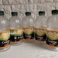 No tires las botellas de Cepita y hacé esta increíble lámpara colgante para realzar cualquier rincón de tu casa